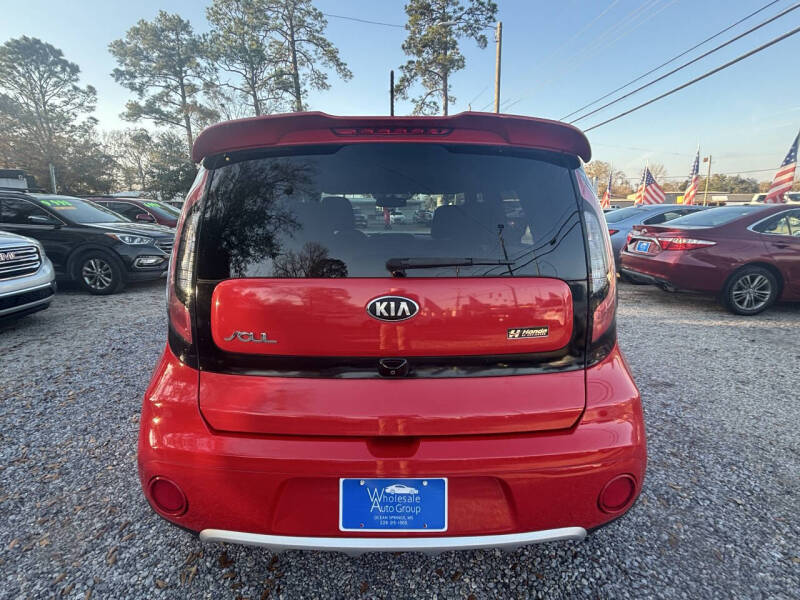 2017 Kia Soul +