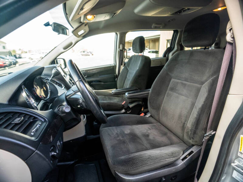 2016 Dodge Grand Caravan SXT Plus