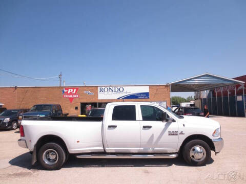 2018 RAM 3500 for sale at Rondo Truck & Trailer in Sycamore IL