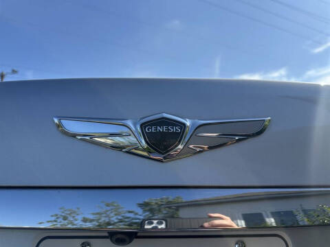 2018 Genesis G90