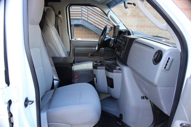 2013 Ford E-Series E-150