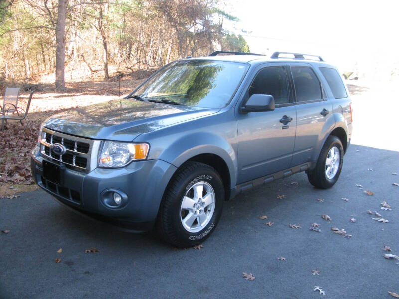 2010 Ford Escape for sale at The Car Vault in Holliston MA