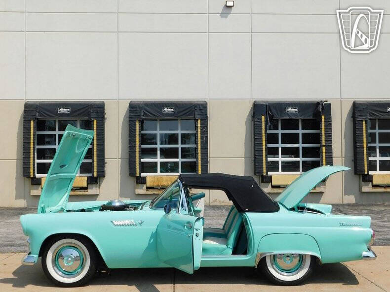 1955 Ford Thunderbird