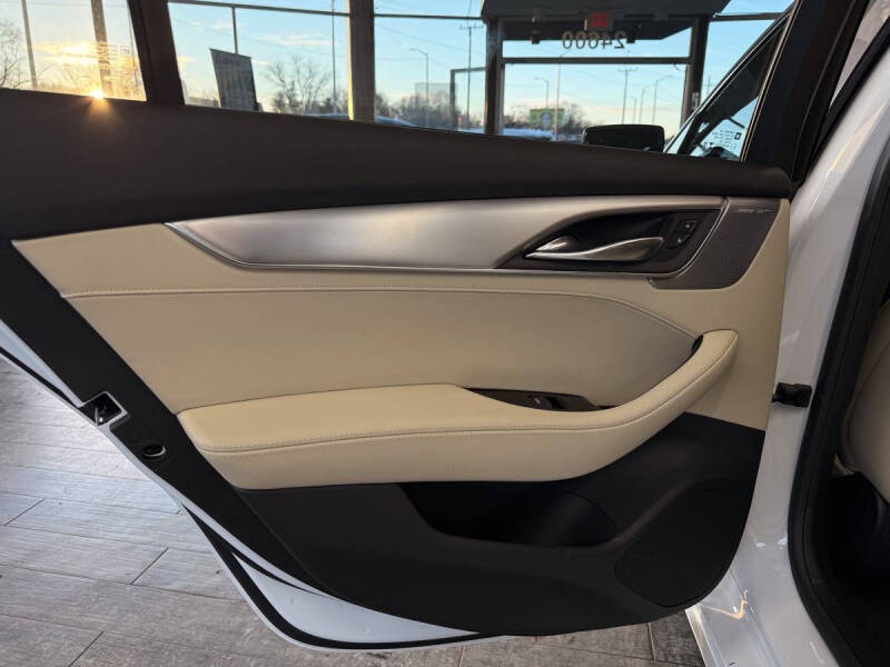 2024 Cadillac CT5 Luxury