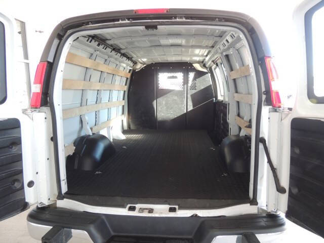 2024 Chevrolet Express 2500