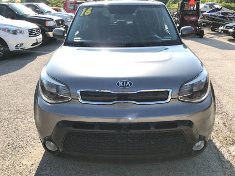 2016 Kia Soul +