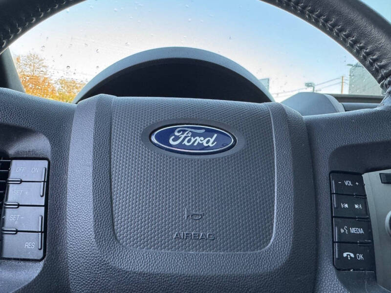 2011 Ford Escape XLT