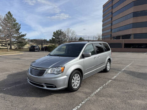 2015 Chrysler Town and Country for sale at QUEST MOTORS in Centennial CO