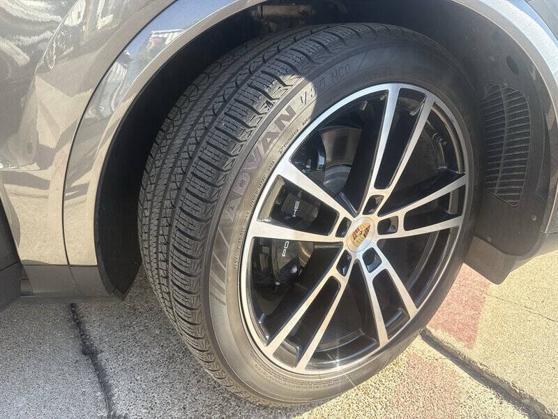 2024 Porsche Cayenne S Coupe