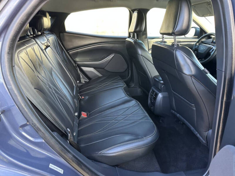 2021 Ford Mustang Mach-E Select