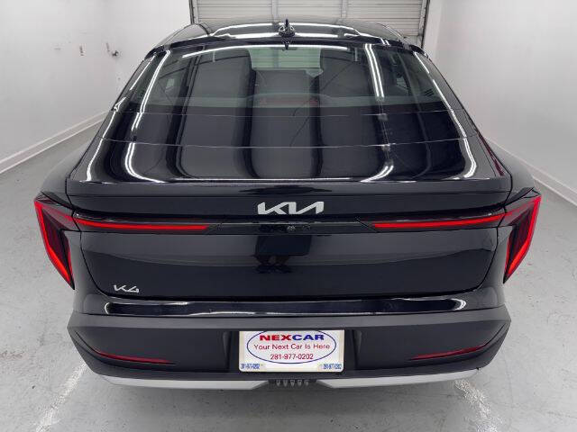 2025 Kia K4