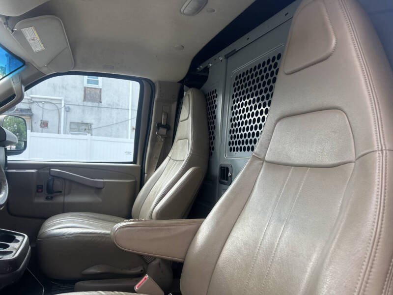 2017 Chevrolet Express 2500