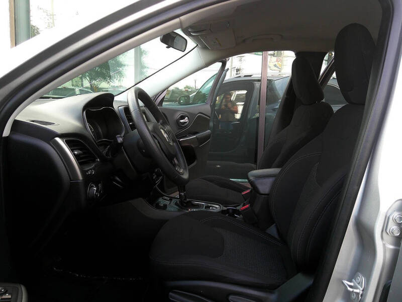 2019 Jeep Cherokee Latitude