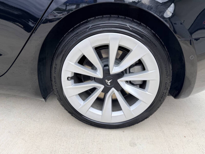 2021 Tesla Model 3 Standard Range Plus