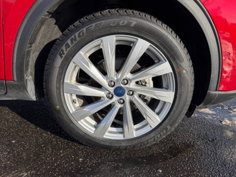 2022 Ford Escape Hybrid Titanium