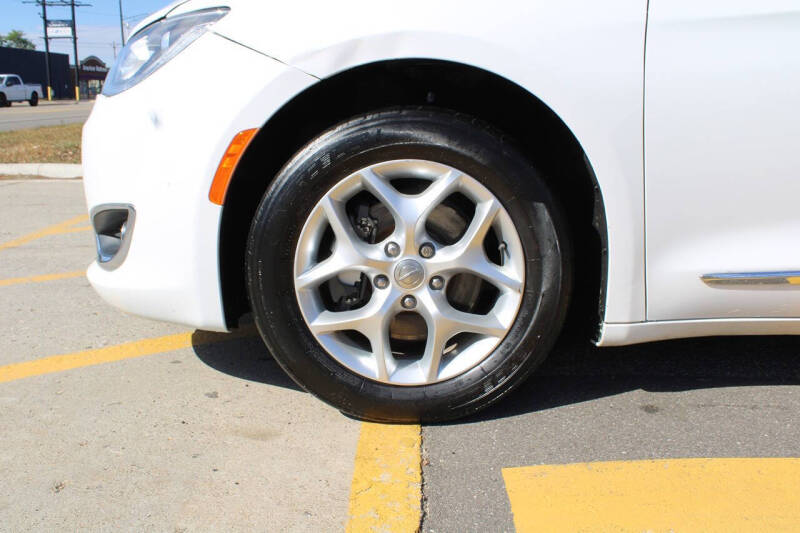 2018 Chrysler Pacifica Touring L Plus