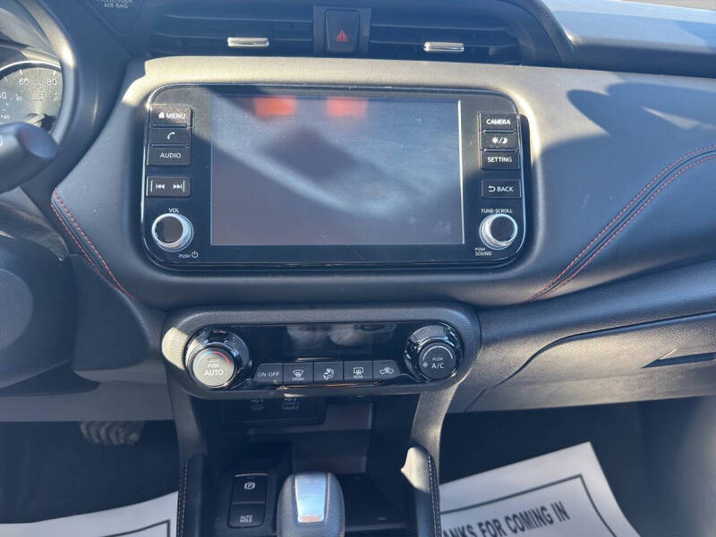 2023 Nissan Kicks SR