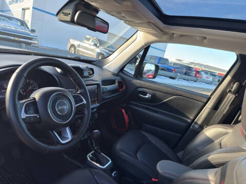 2023 Jeep Renegade Trailhawk