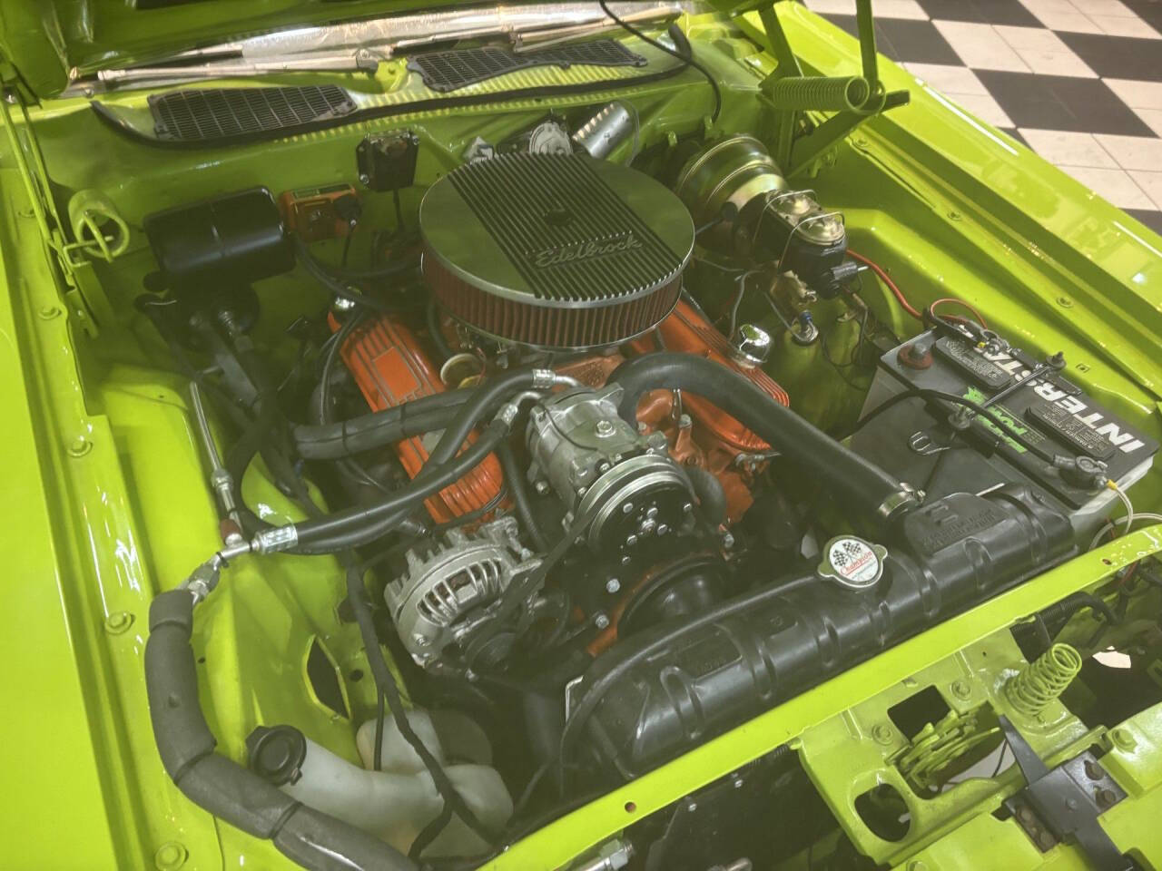 1972 Dodge Challenger 18