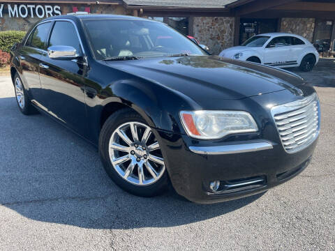 2013 Chrysler 300 for sale at Classic Luxury Motors in Buford GA