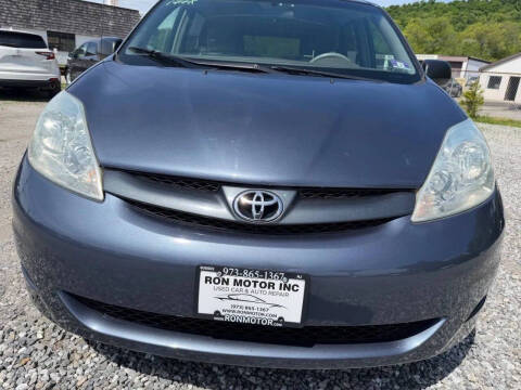 2006 Toyota Sienna LE 7 Passenger