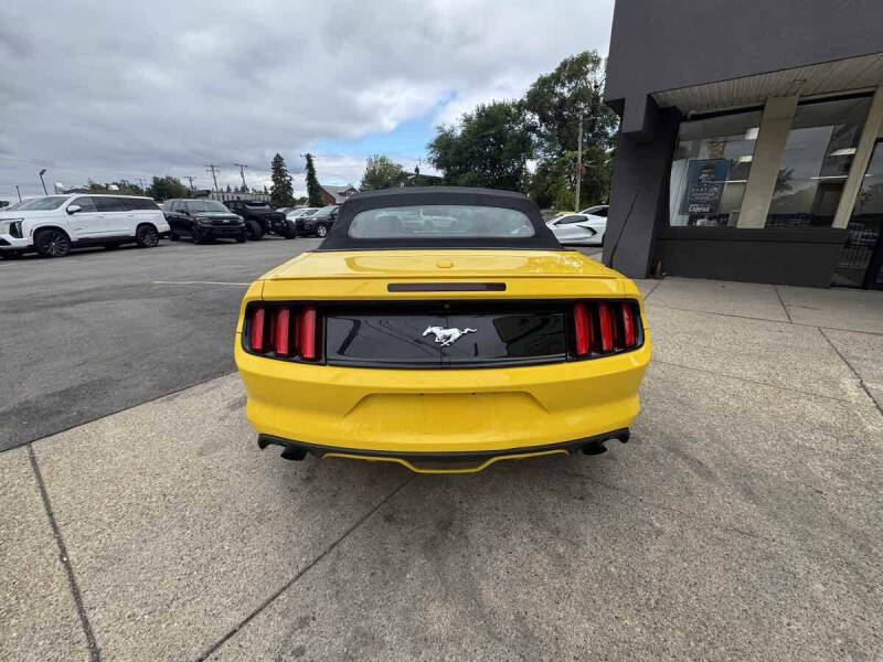 2016 Ford Mustang EcoBoost Premium