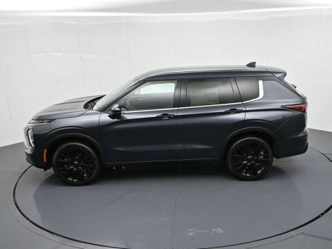 2026 Mitsubishi Outlander LE