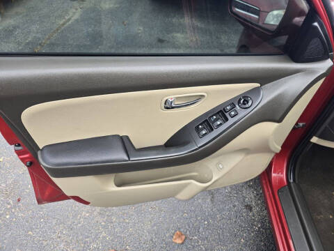 2010 Hyundai Elantra Blue