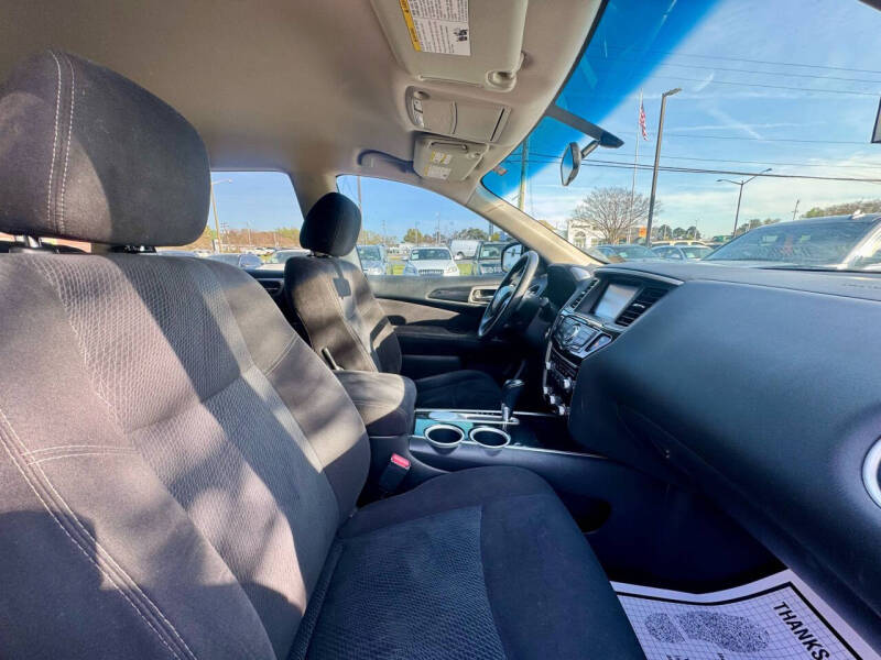 2013 Nissan Pathfinder SV