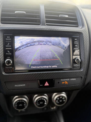 2020 Mitsubishi Outlander Sport SE