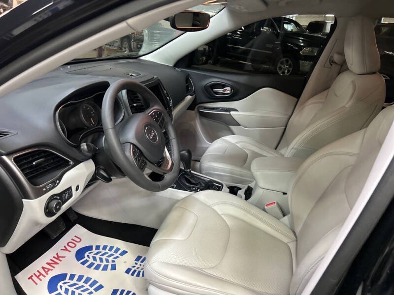 2021 Jeep Cherokee Latitude Lux