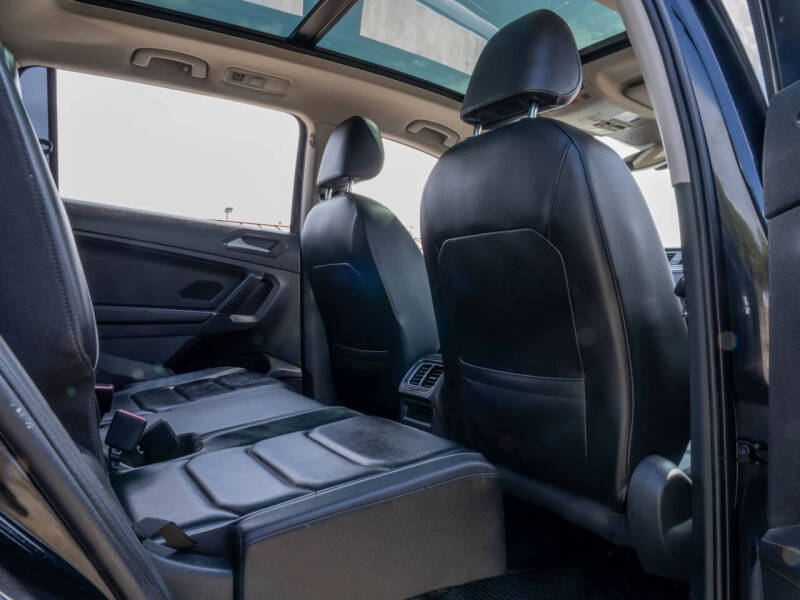 2018 Volkswagen Tiguan 2.0T SEL Premium