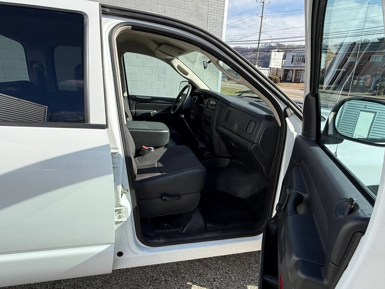 2003 Dodge Ram 1500 38