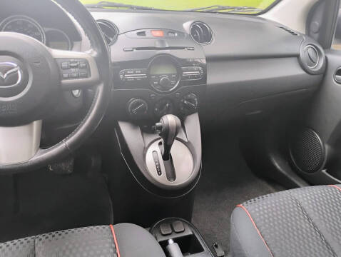 2011 Mazda MAZDA2 Touring