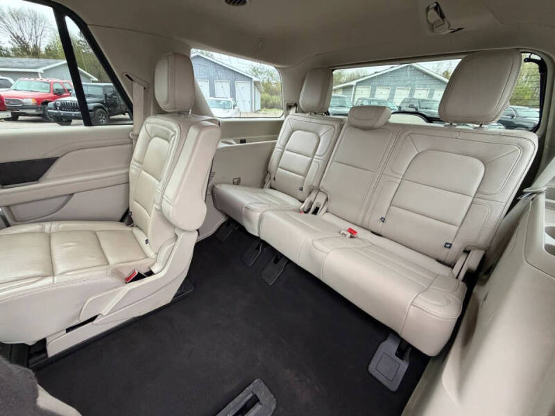 2019 Lincoln Navigator Select