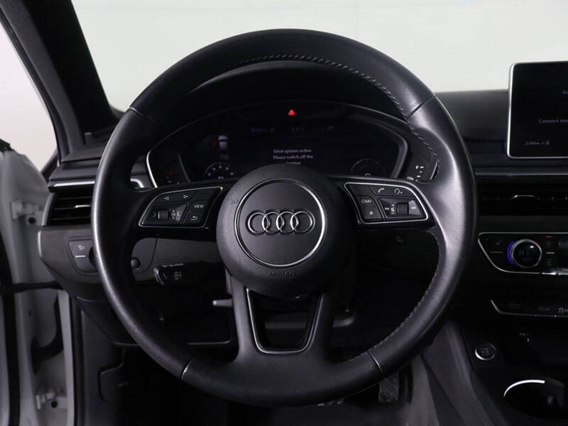 2019 Audi A4 quattro Premium Plus 45 TFSI