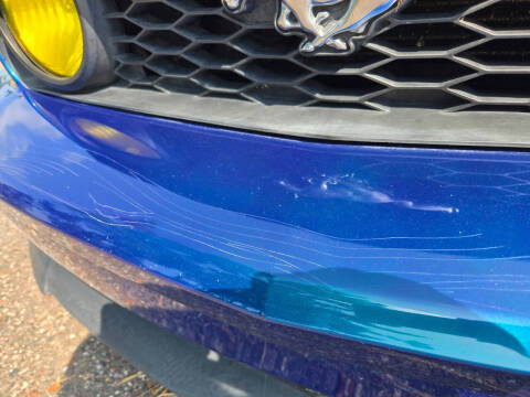 2005 Ford Mustang GT Deluxe