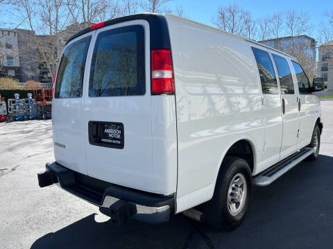 2024 Chevrolet Express 2500