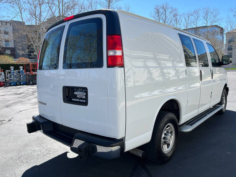 2024 Chevrolet Express 2500