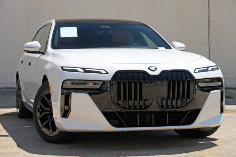 2023 BMW 7 Series 740i