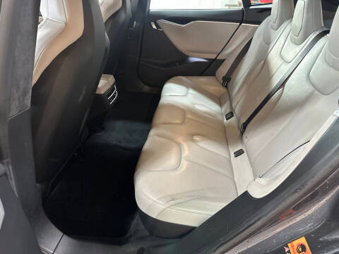 2015 Tesla Model S