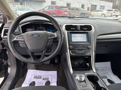 2019 Ford Fusion Hybrid SE