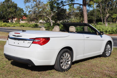2012 Chrysler 200 Touring