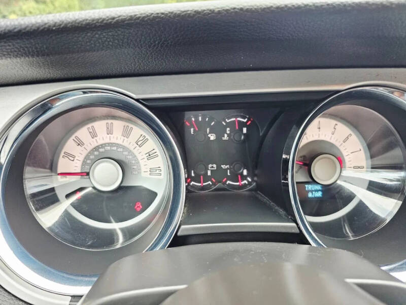 2011 Ford Mustang V6 Premium