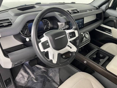 2023 Land Rover Defender 110 SE