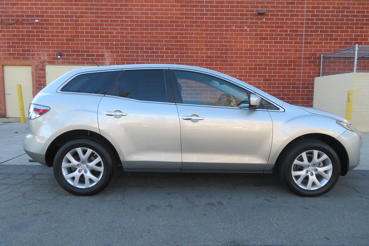 2007 Mazda CX-7 for sale at The Car Vendor LLC in Bellflower, CA