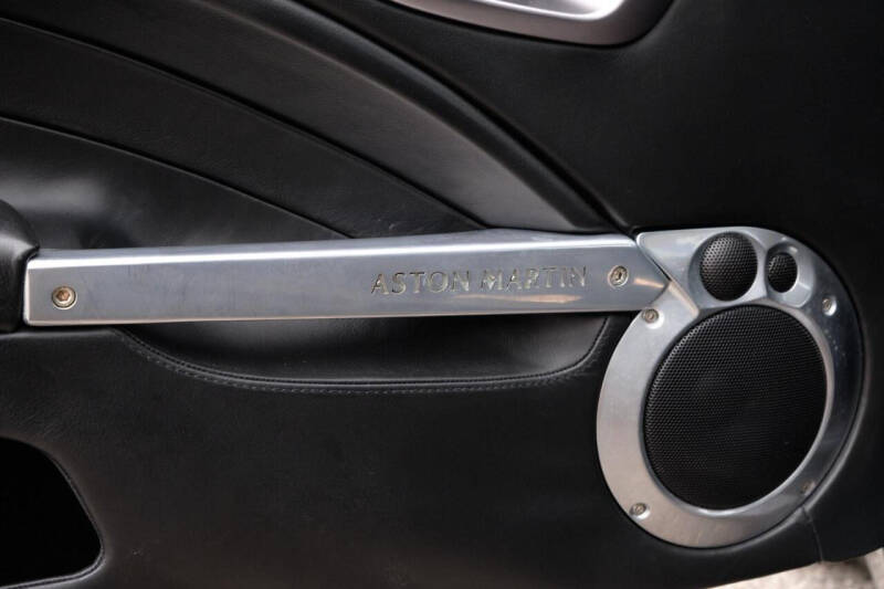 2003 Aston Martin V12 Vanquish