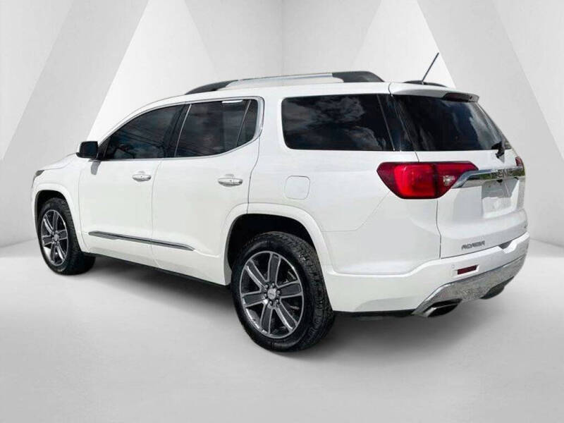 2017 GMC Acadia Denali