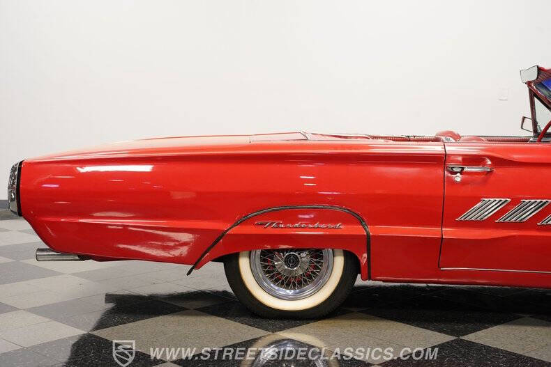 1964 Ford Thunderbird