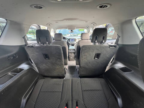 2017 GMC Acadia SLE-2